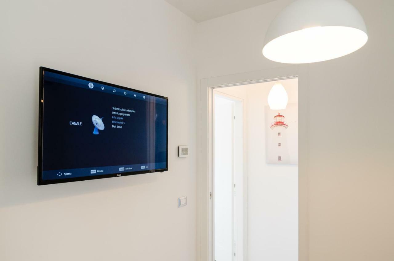 Fco Luxury Apartments Fiumicino Luaran gambar