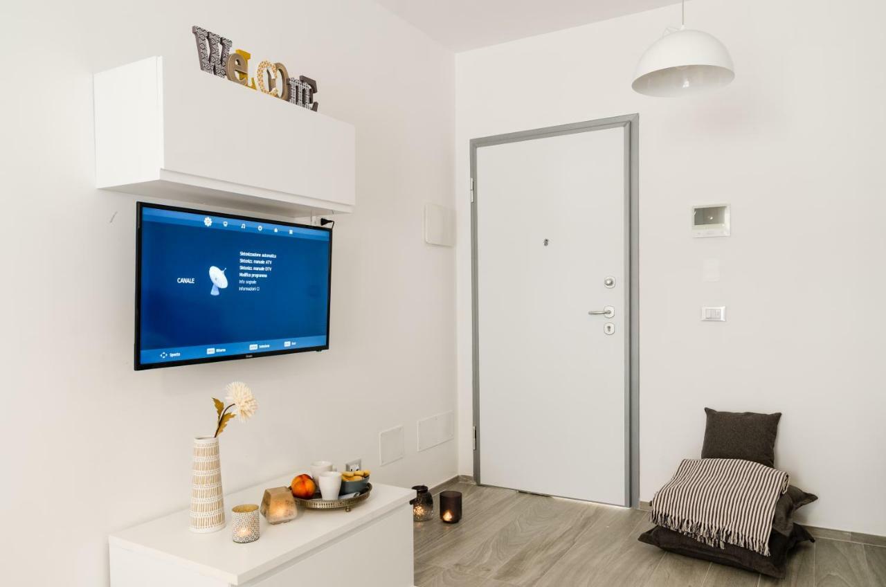 Fco Luxury Apartments Fiumicino Luaran gambar