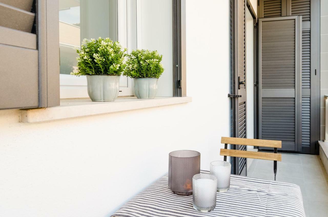 Fco Luxury Apartments Fiumicino Luaran gambar